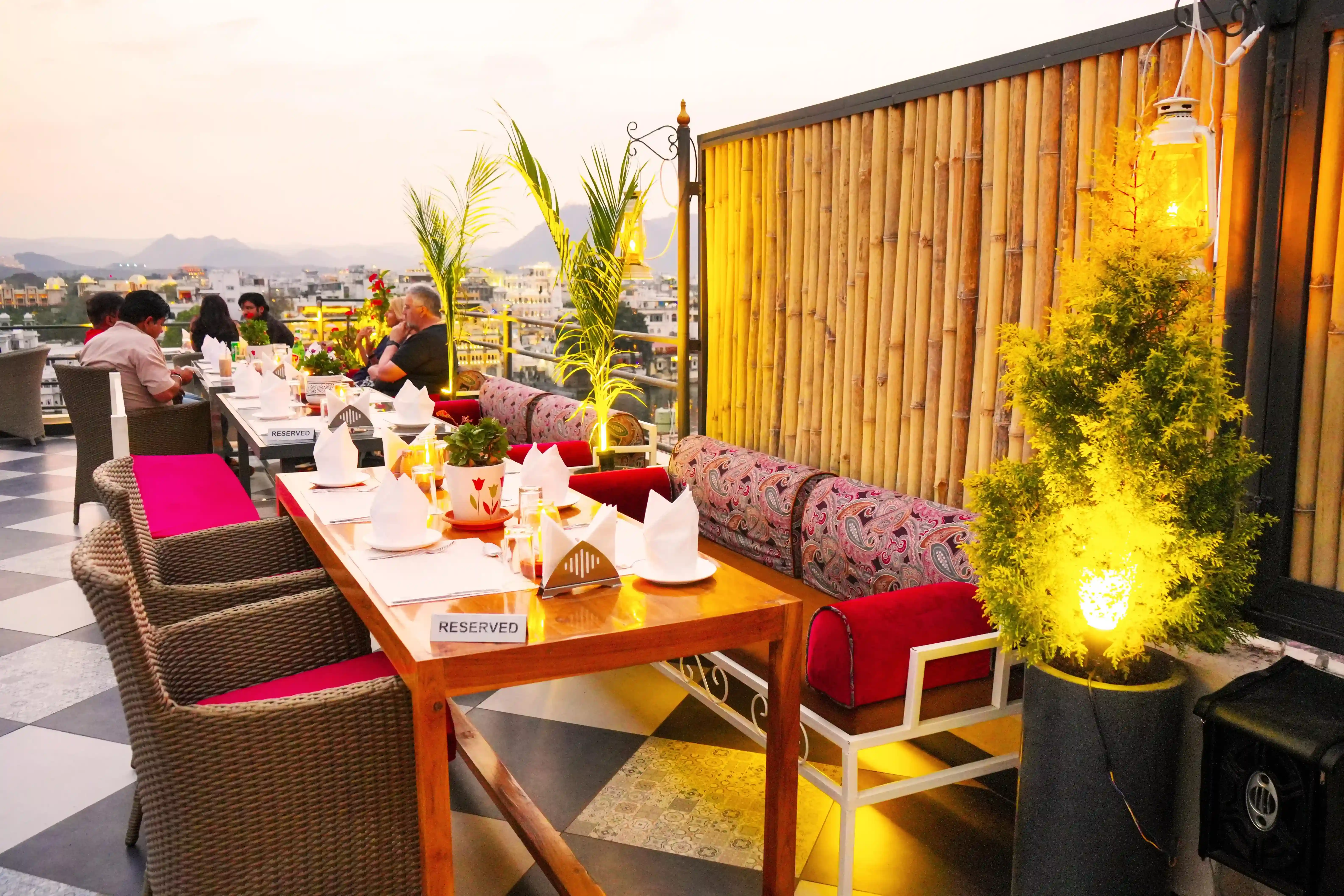 Best restaurant for couples Udaipur